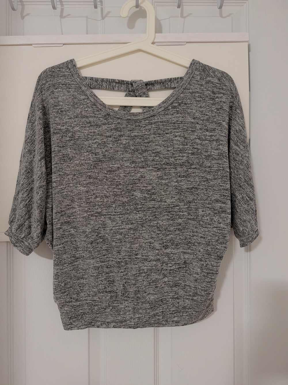 Forever 21 Gray Heather Scoop Neck Knit Top